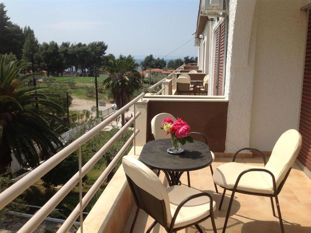 Olympic Bibis Hotel Metamorfosi  Exterior photo